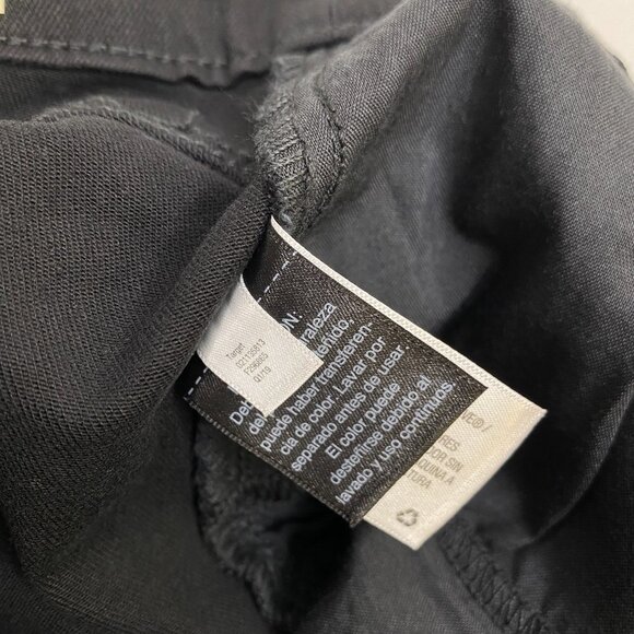 \Universal Thread Black Bermuda Shorts Roll Cuff - Picture 9 of 12